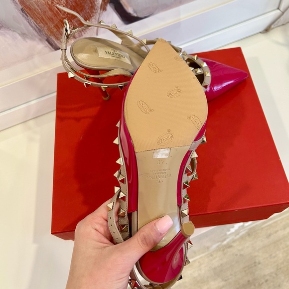 Valentino Garavani Fushia Pink Rockstud Heels - Picture 9 of 12